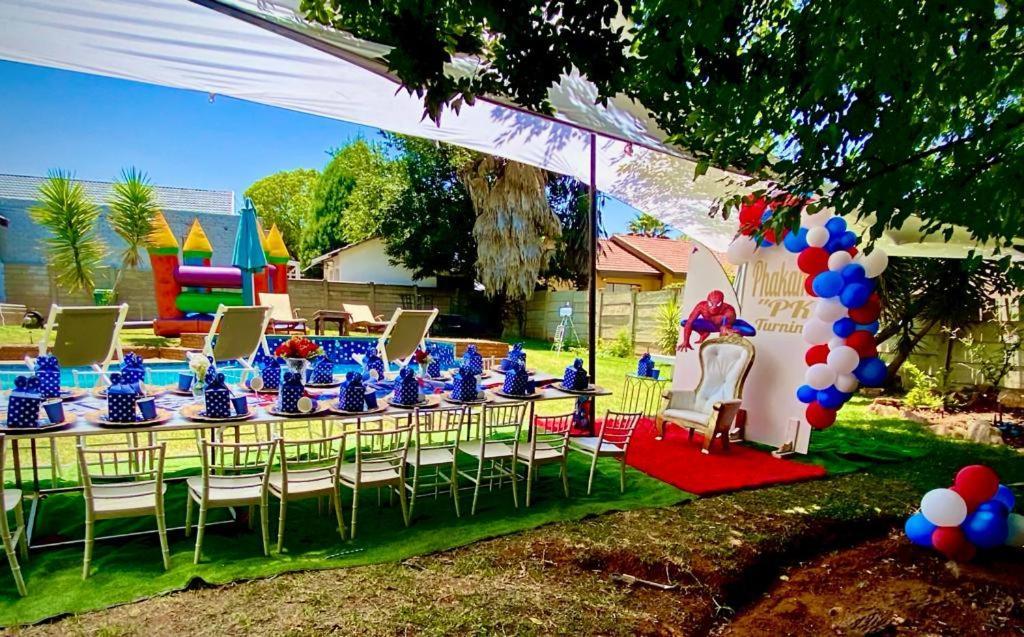 Horizon Garden Party & Events Venue Hotell Randfontein Exteriör bild